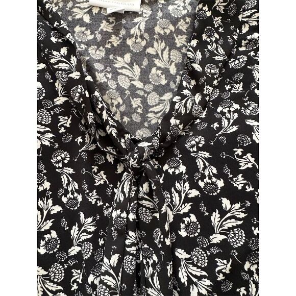 Charter Club Women's Floral V-Neck Blouse Petites M Long Sleeve - Picture 3 of 6